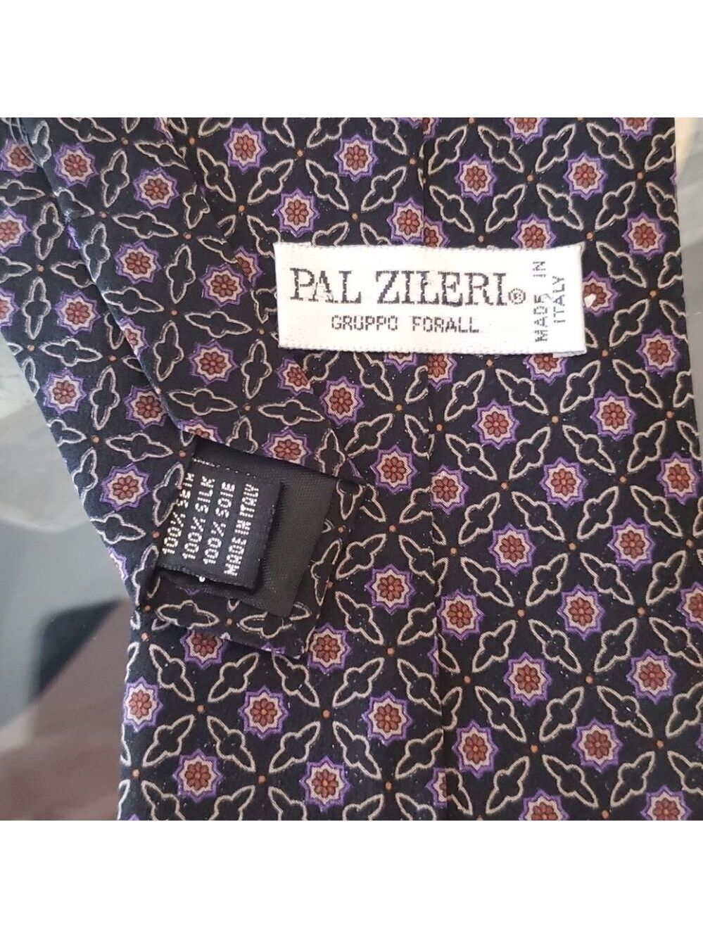 ⭐PAL ZILERI SILK TIE - Picture 2 of 3
